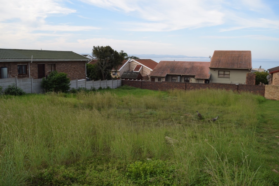  Bedroom Property for Sale in Wavecrest Eastern Cape